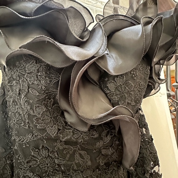 New Designer Black Dress. Montage by Mon Cheri - Picture 4 of 14